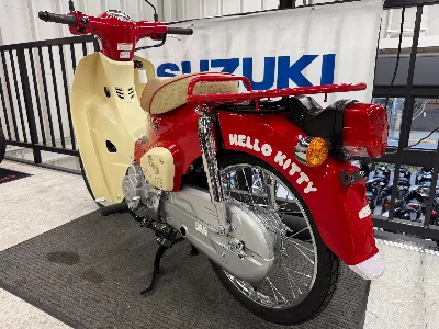 Honda SUPER CUB 50 HELLOKITTY