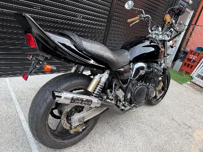 Suzuki INAZUMA 400