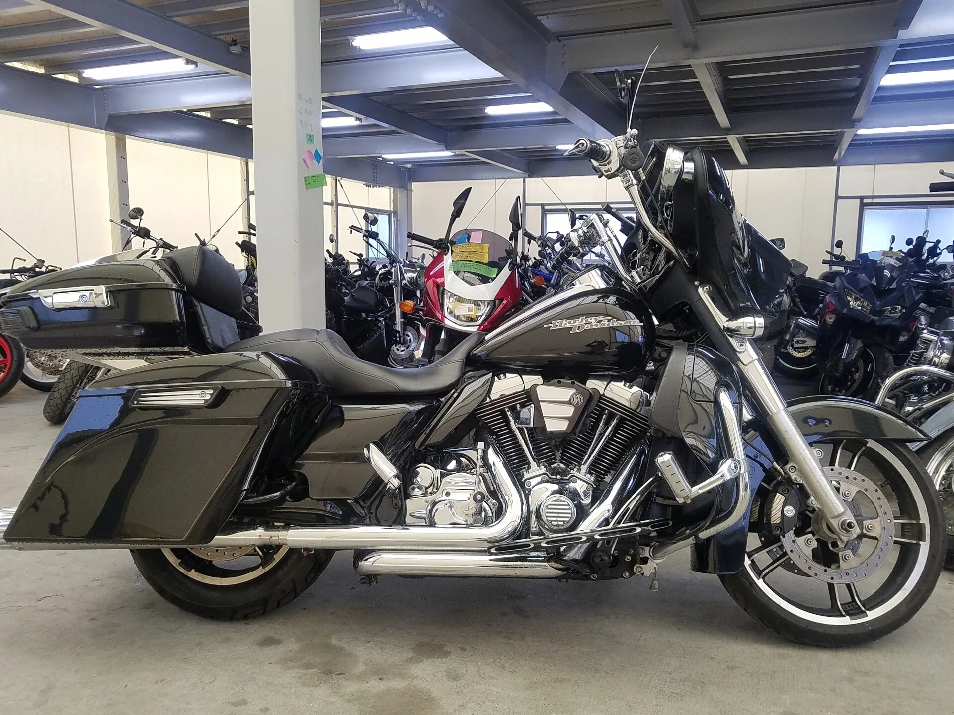 Harley-Davidson HARLEY FLHX1580  с аукциона в Японии