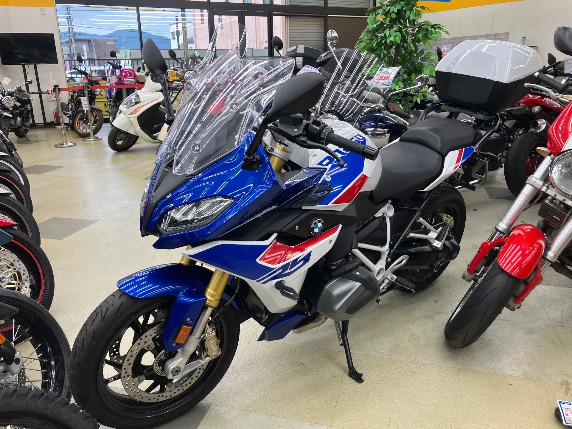 BMW BMW R1250RS  с аукциона в Японии