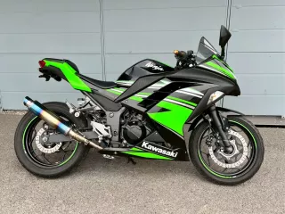 Kawasaki Ninja 250 ABS SE с аукционов Японии