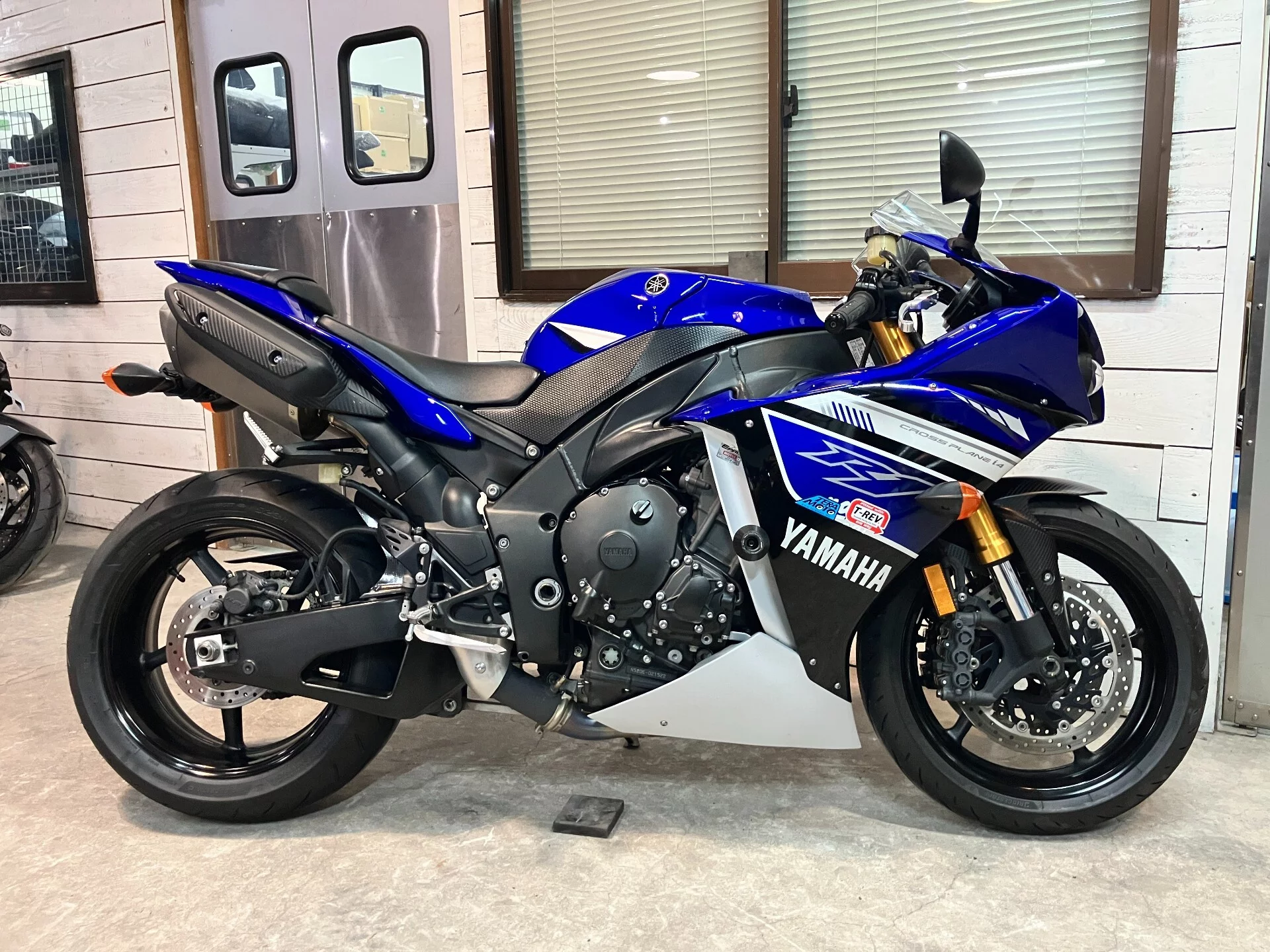 Yamaha YZF-R1  с аукциона в Японии