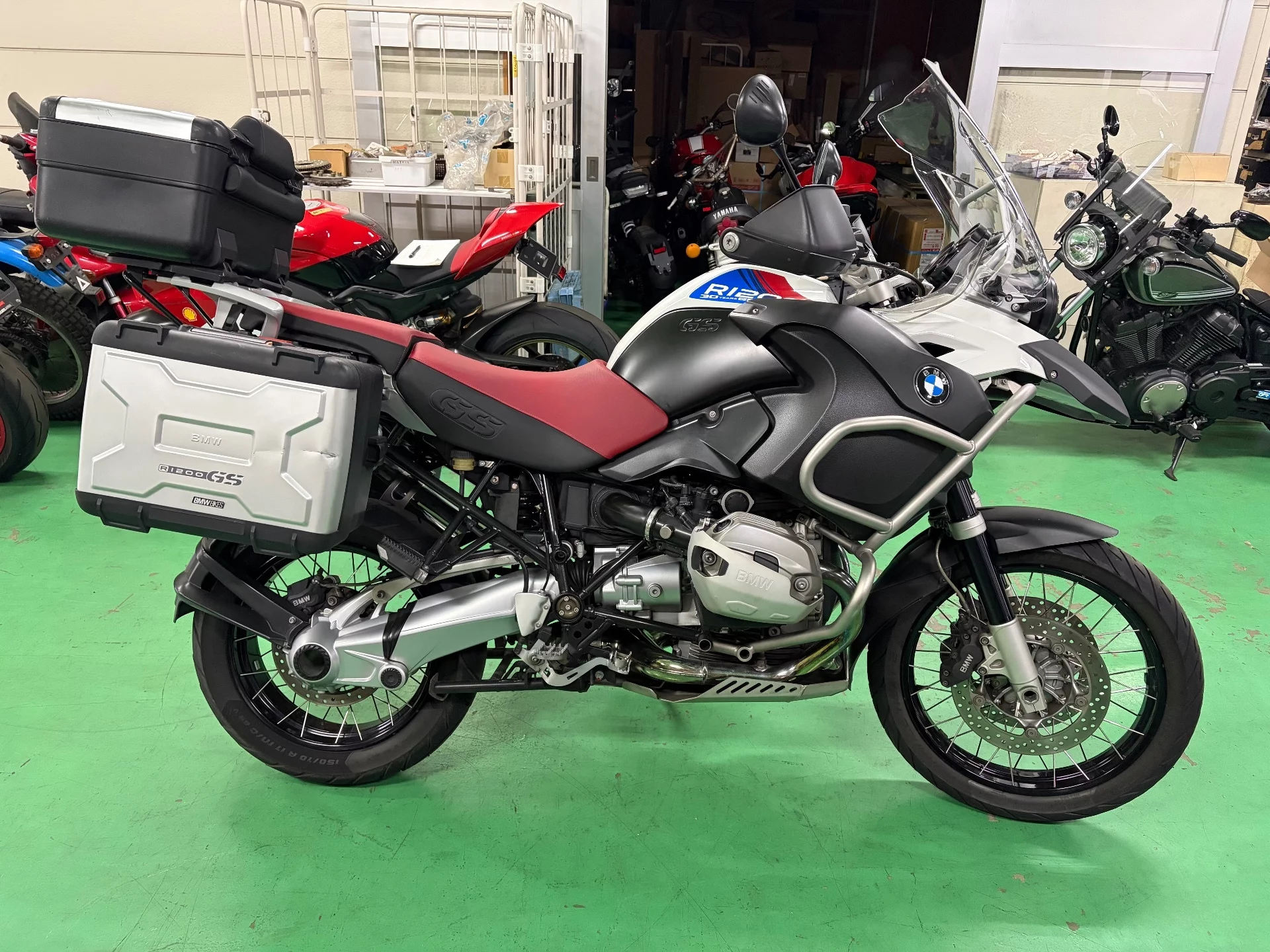 BMW BMW R1200GS ADVENTURE  с аукциона в Японии