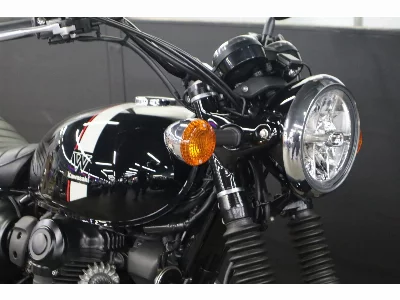 Kawasaki W800 STREET