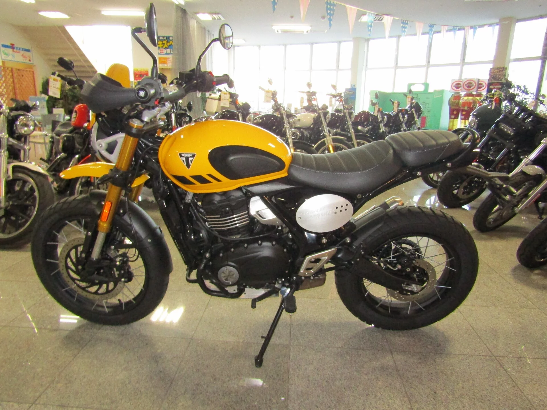 Triumph TRIUMPH  SCRAMBLER 400XC  с аукциона в Японии