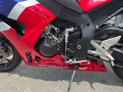 Honda CBR1000RR-R FB SP