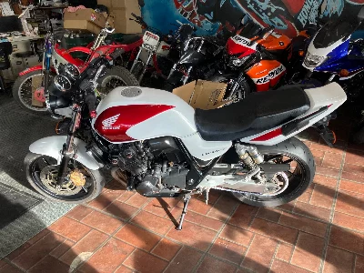 Honda CB400SF