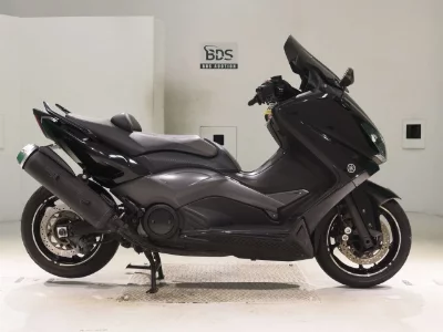 Yamaha T-MAX530