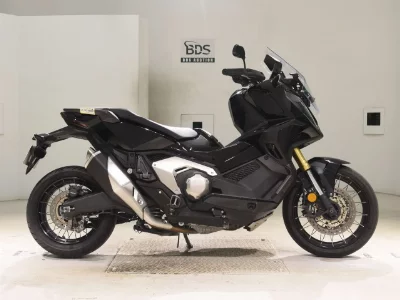 Honda X-ADV750-2