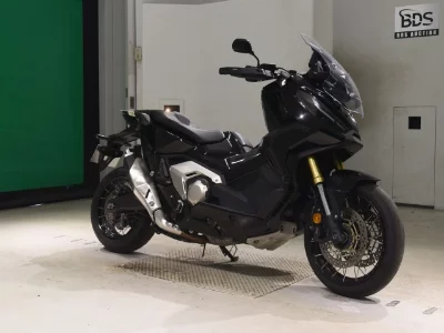 Honda X-ADV750-2