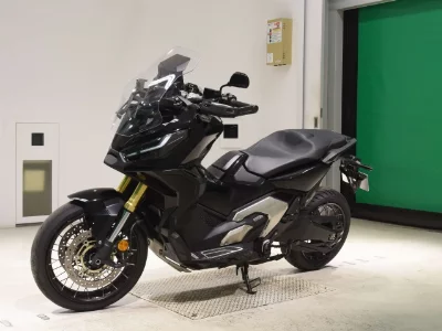 Honda X-ADV750-2