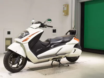 Suzuki GEMMA250