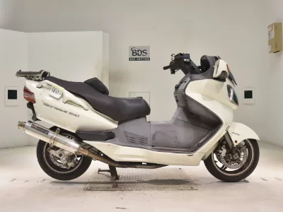 Suzuki SKYWAVE 650LX