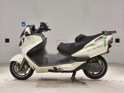 Suzuki SKYWAVE 650LX