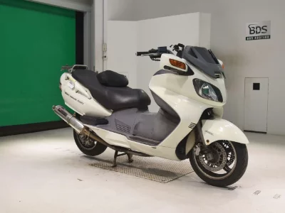 Suzuki SKYWAVE 650LX