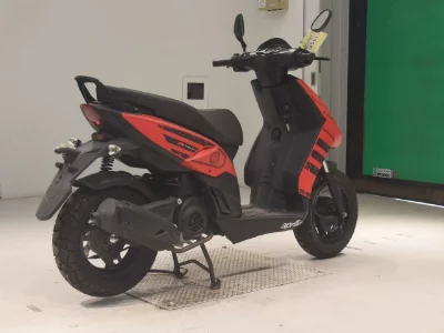 Aprilia APRILIA SR125