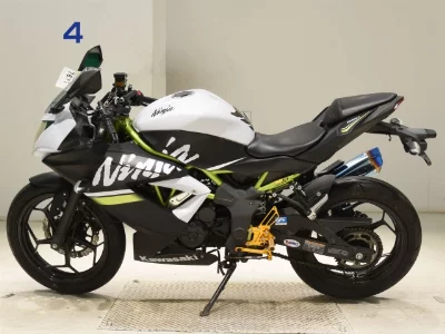 Kawasaki NINJA250SL