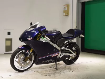 Suzuki RGV250