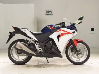 Honda CBR250R