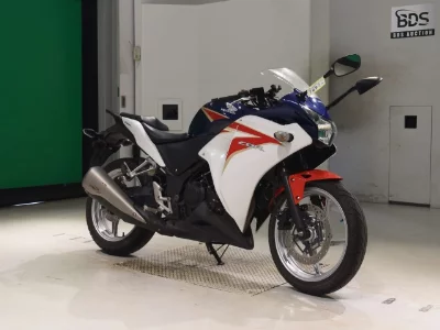 Honda CBR250R