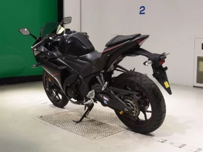 Yamaha YZF-R25