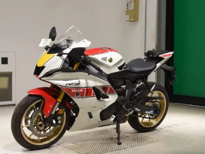 Yamaha YZF-R7-2