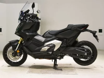 Honda X-ADV750-2