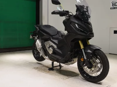 Honda X-ADV750-2