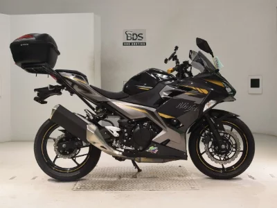 Kawasaki NINJA400-2