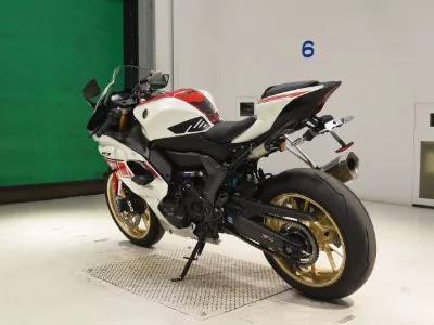 Yamaha YZF-R7-2