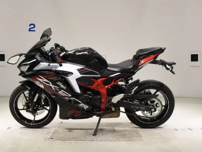 Kawasaki ZX-25R