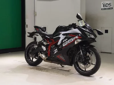 Kawasaki ZX-25R