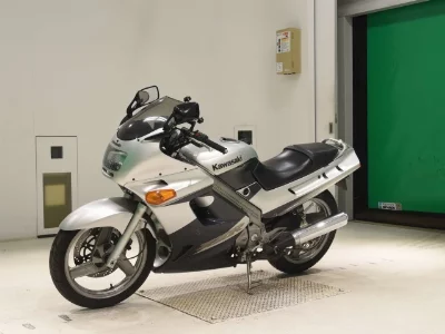 Kawasaki ZZR250