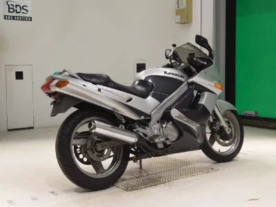 Kawasaki ZZR250