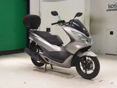 Honda PCX125-2