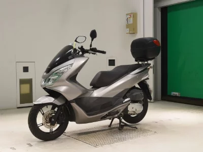 Honda PCX125-2
