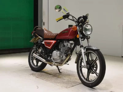 Suzuki GN125H