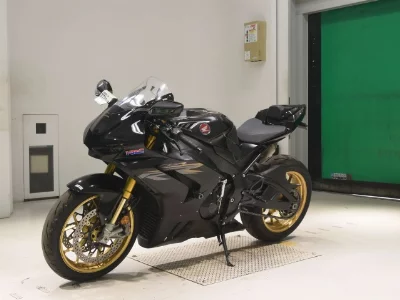 Honda CBR1000RR-R