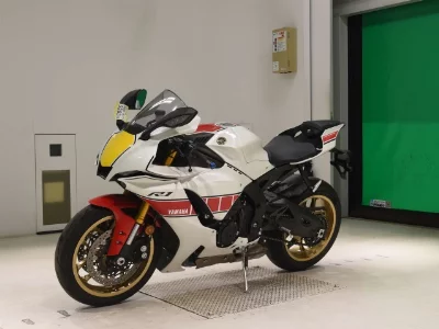 Yamaha YZF-R1