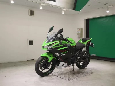 Kawasaki NINJA400-2