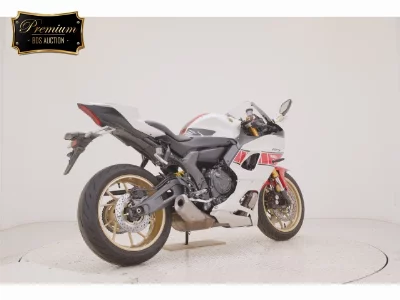 Yamaha YZF-R7-2