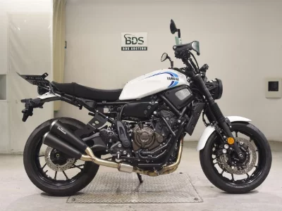 Yamaha XSR700-2
