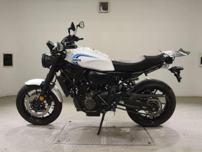 Yamaha XSR700-2