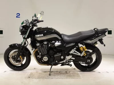 Yamaha XJR1300-2