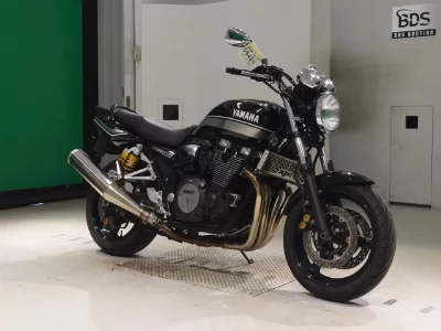 Yamaha XJR1300-2