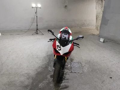 Ducati  DUCATI PANIGA-REV2 BAYLISS 