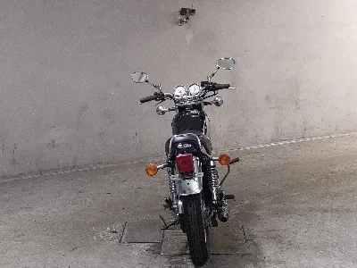 Yamaha SR400-1