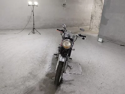 Yamaha SR400-1