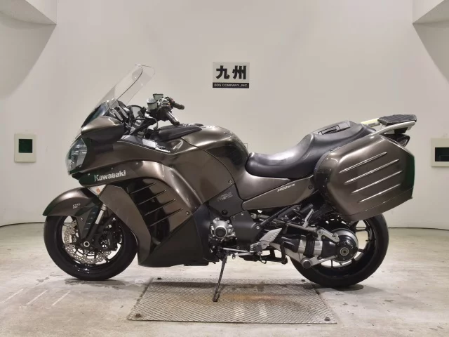 Kawasaki 1400GTR  с аукциона в Японии