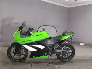 Kawasaki NINJA250R